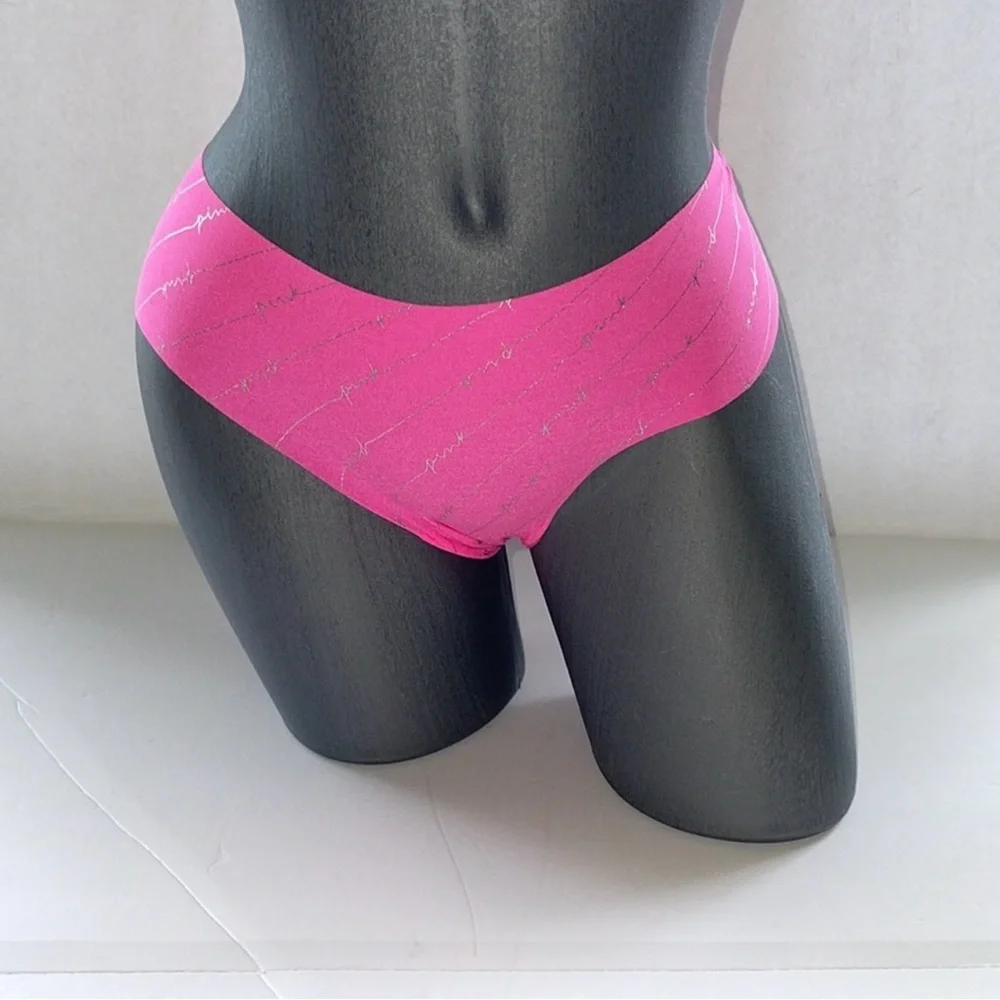 Victoria’s Secret Pink No Show Seamless Cheekster Panty Underwear. NWT